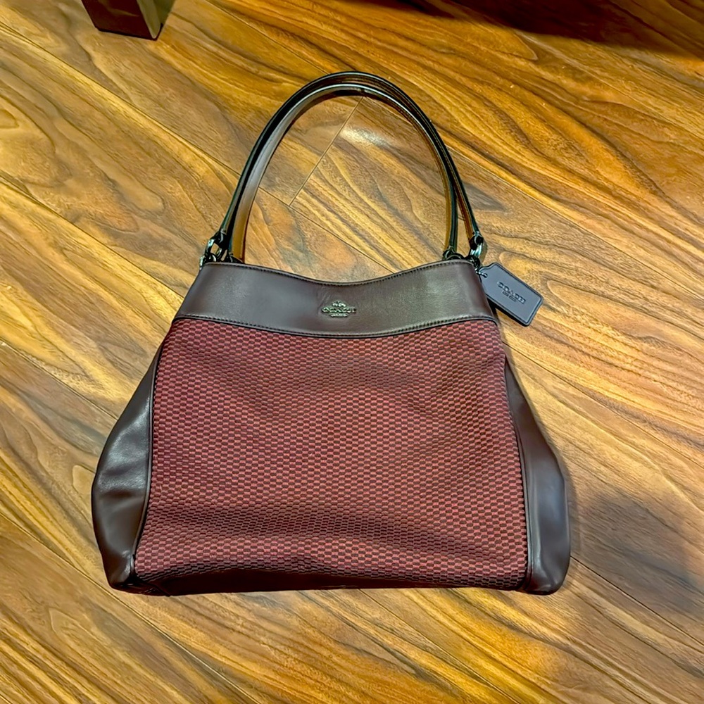 Coach Madison Maggie purse